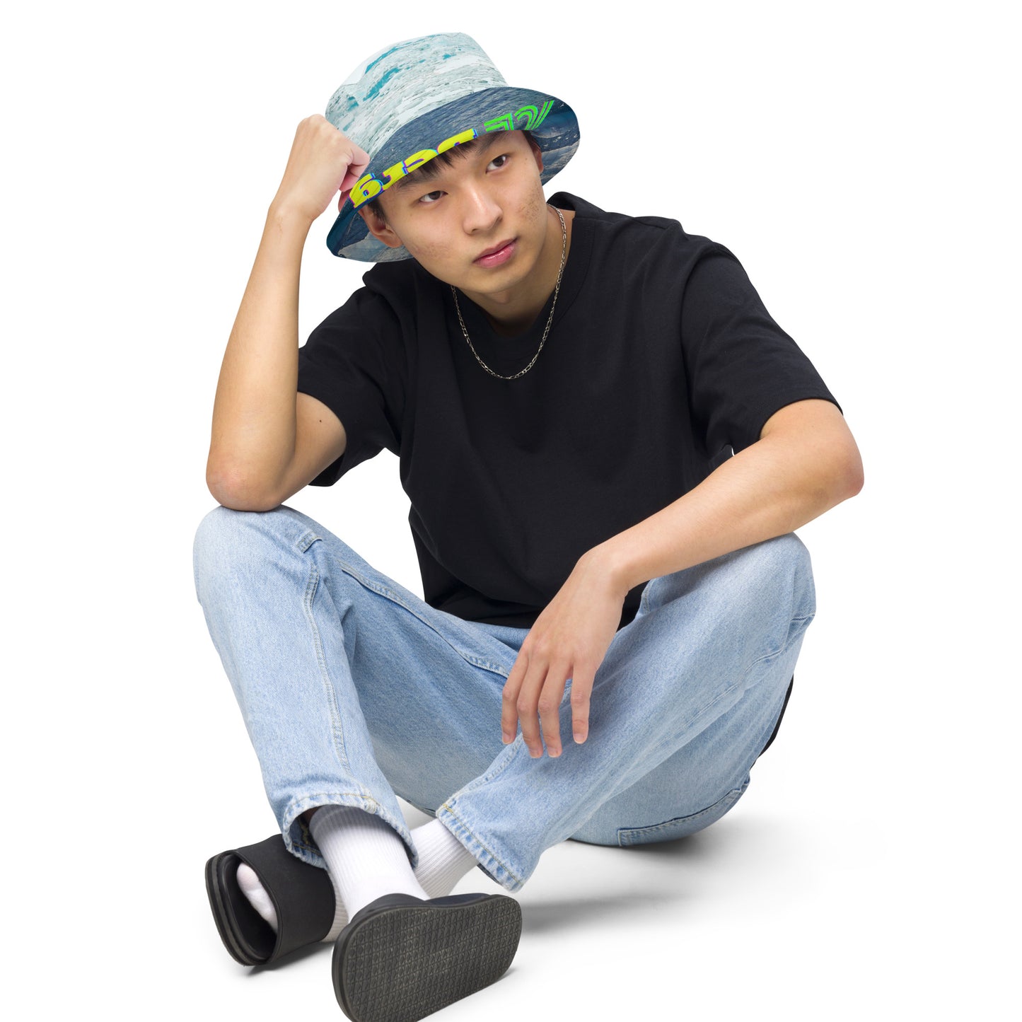 Polar Bear on an Iceberg, Reversible bucket hat
