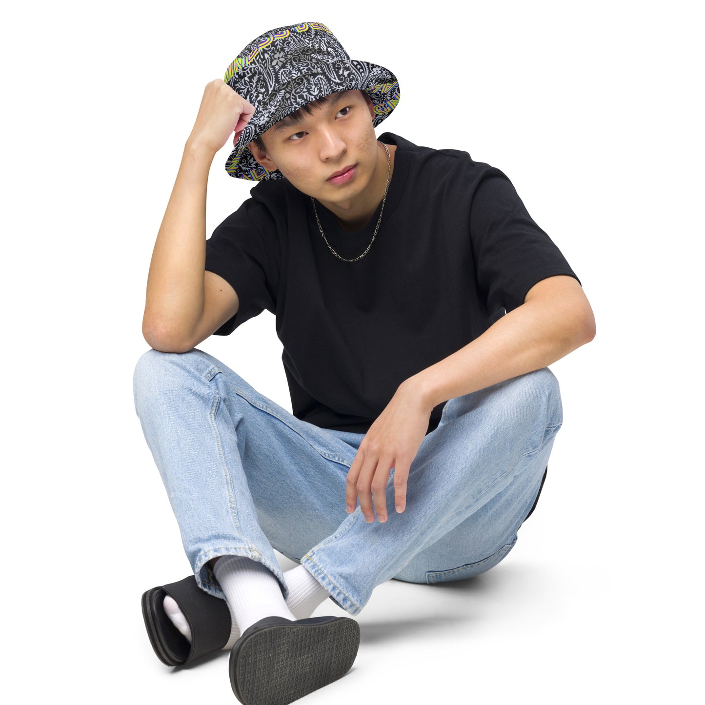 Black & White Bandana, Reversible bucket hat