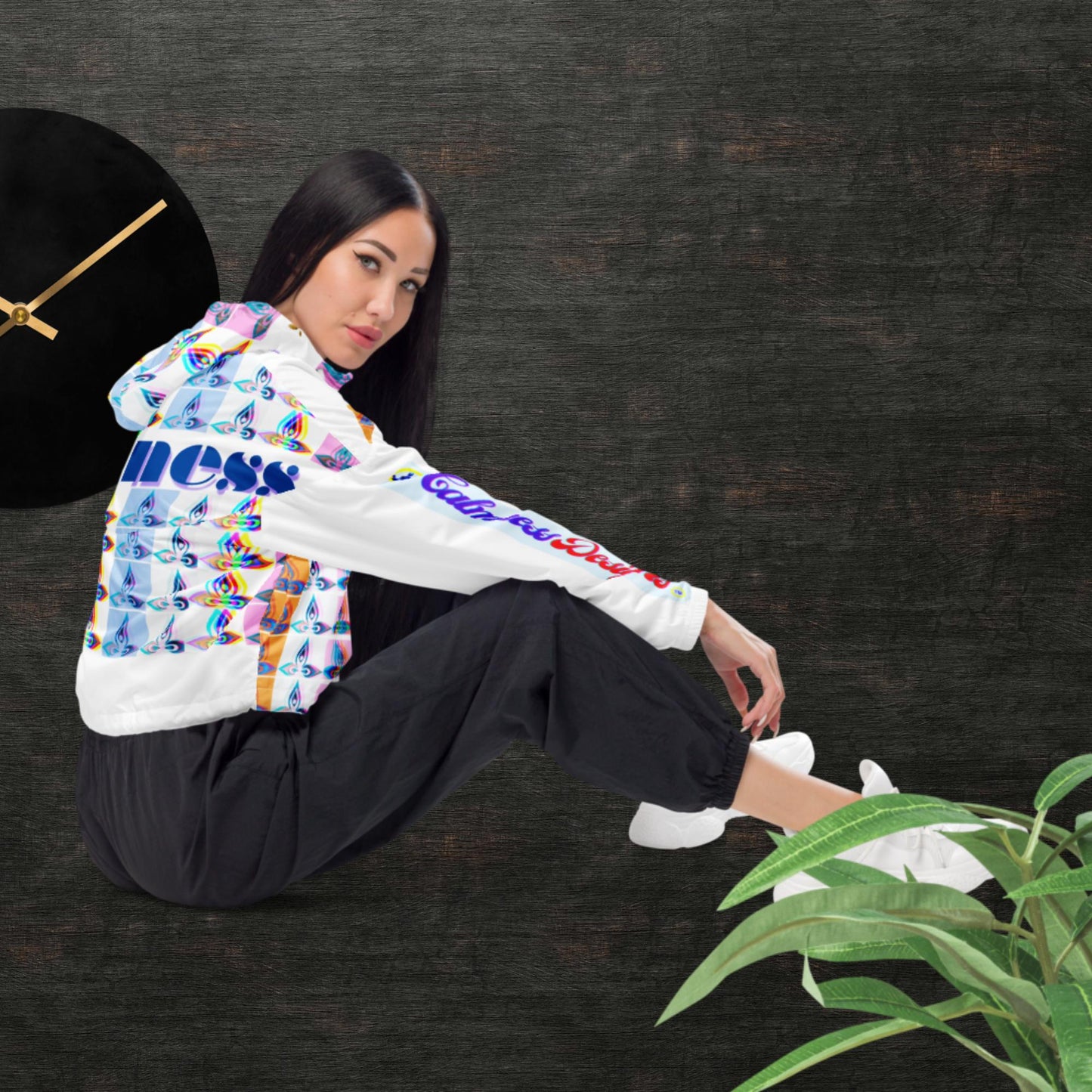 Wellness SPA Logo, Women’s cropped windbreaker