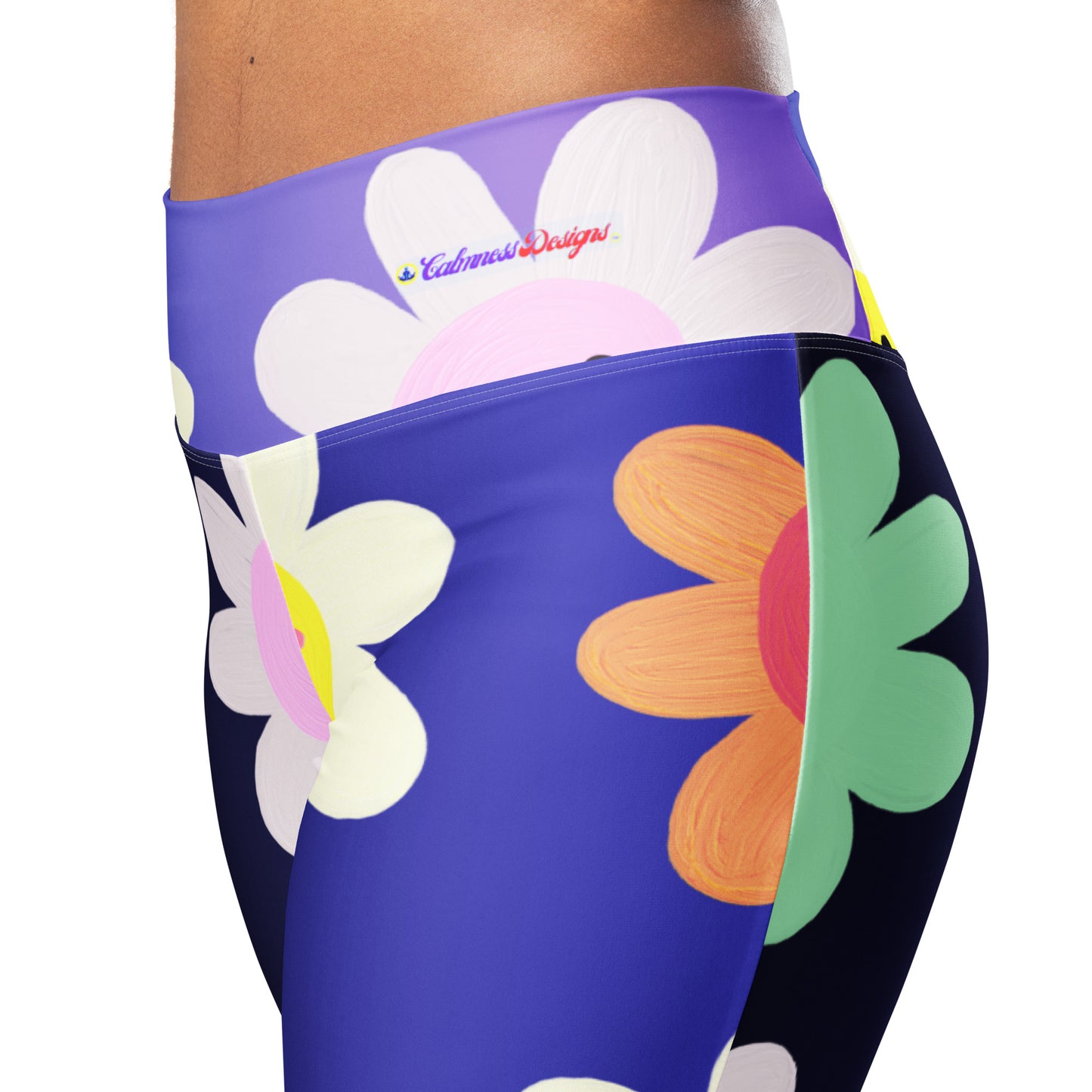 Cute Impasto Daisy flowers, STAR-Logo CALMNESS DESIGNS, CUTE-SMILY FACE Calmness Designs  Flare leggings