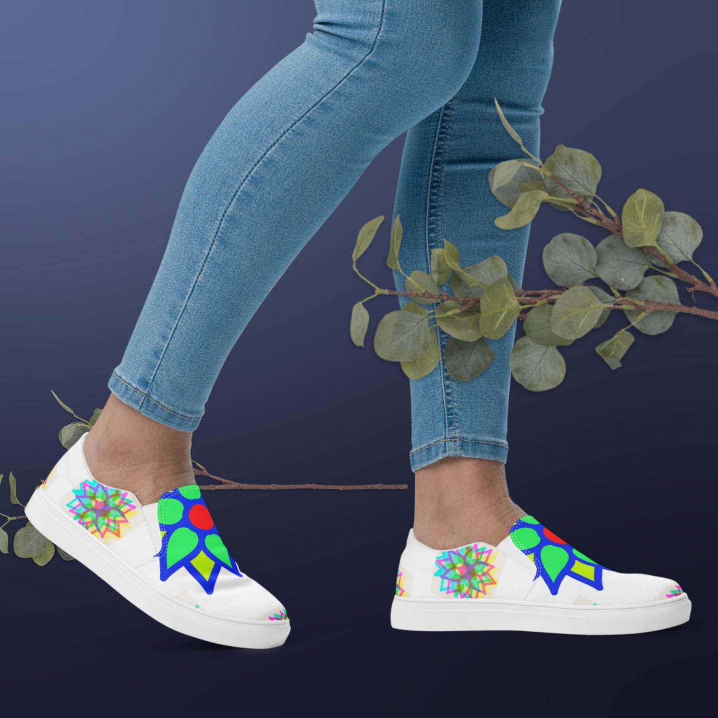 Lotus Flowers,  Women’s slip-on canvas shoes